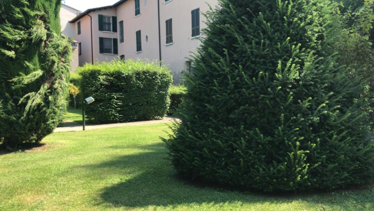 White House Brescia Exterior foto